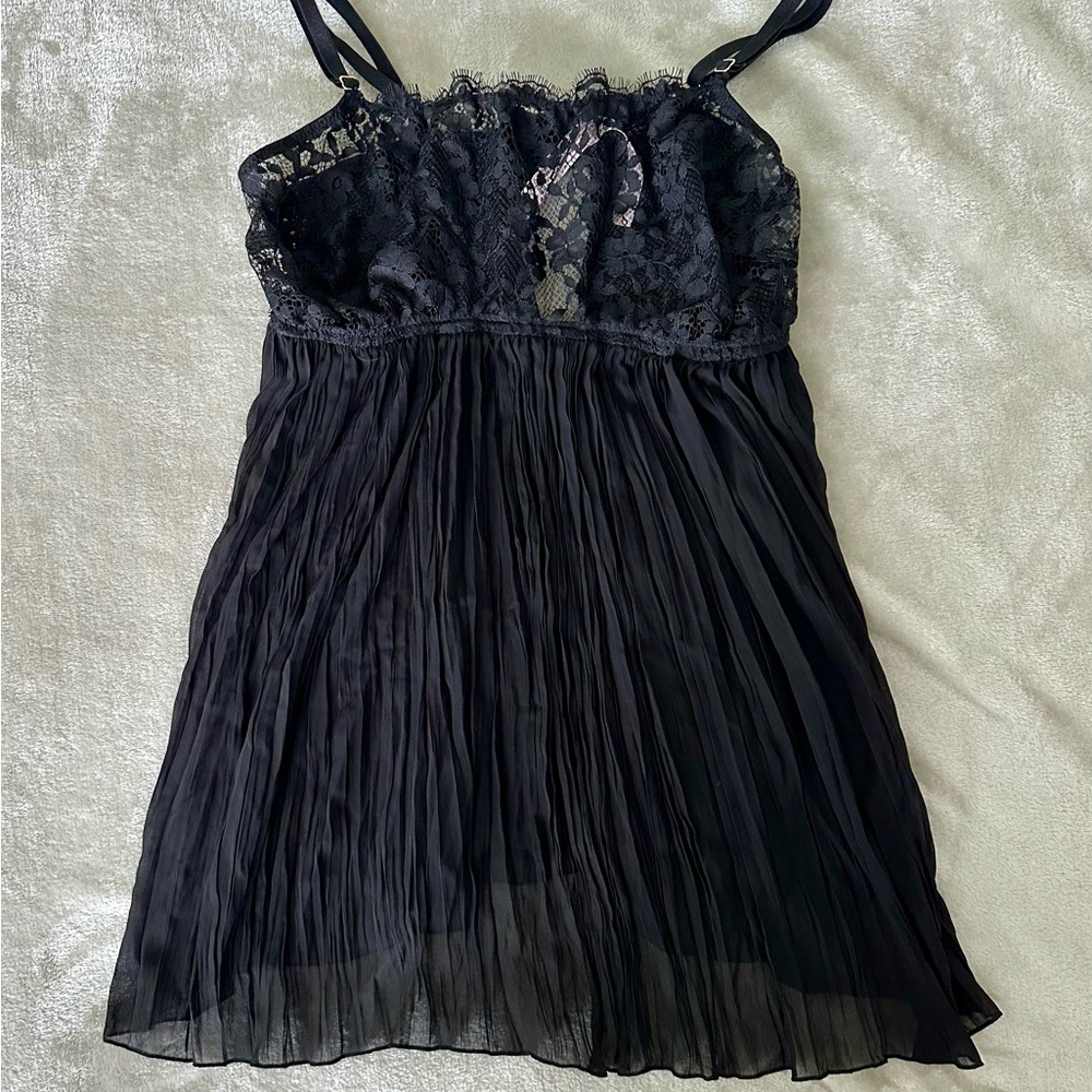 Victoria's Secret Black Lace and Pleated Baby Doll Chemise